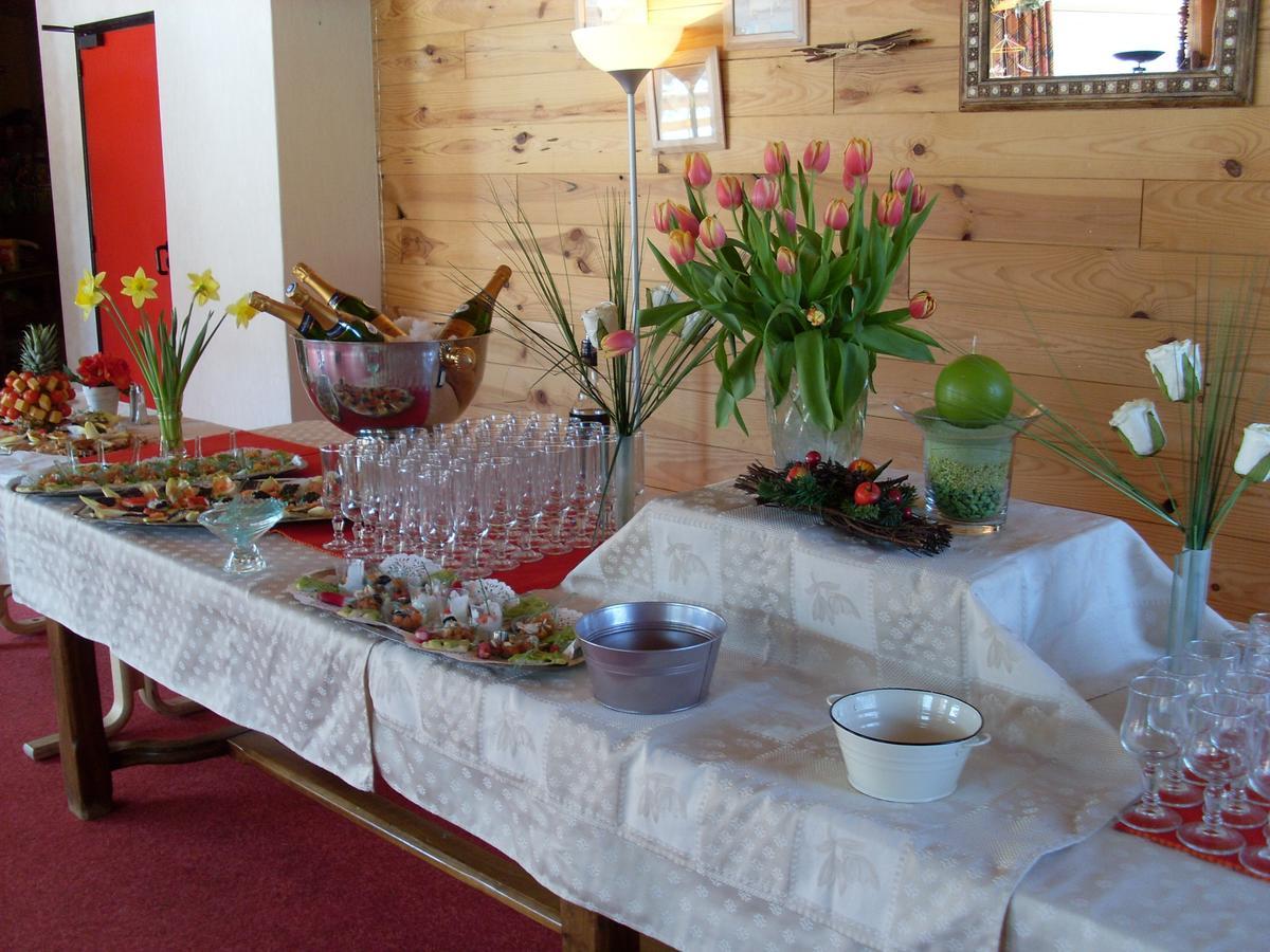 Hotel Cartusia Sarcenas Zewnętrze zdjęcie